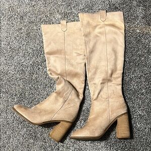 Elegant Tan Heeled Boots for Women